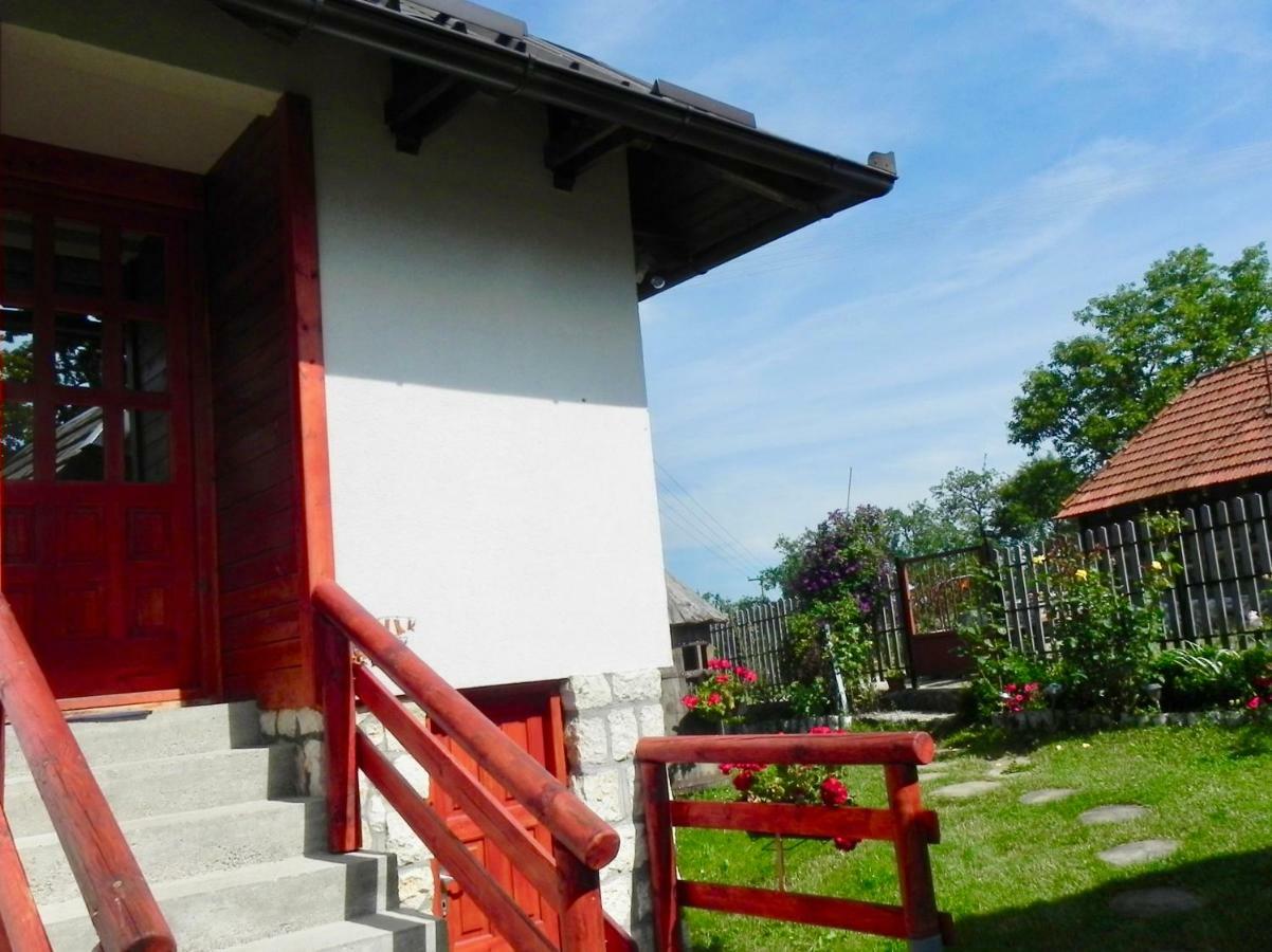 Captain's Village Case de vacanță Sljivovica (Zlatibor)